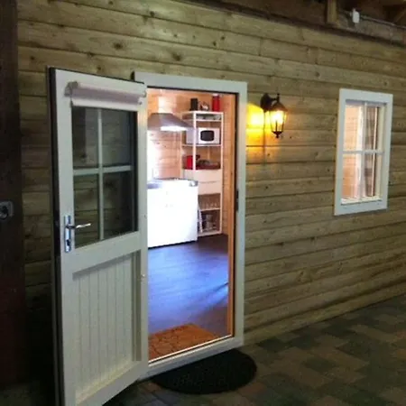 Hofstede De Groote Laar Bed & Breakfast 3*